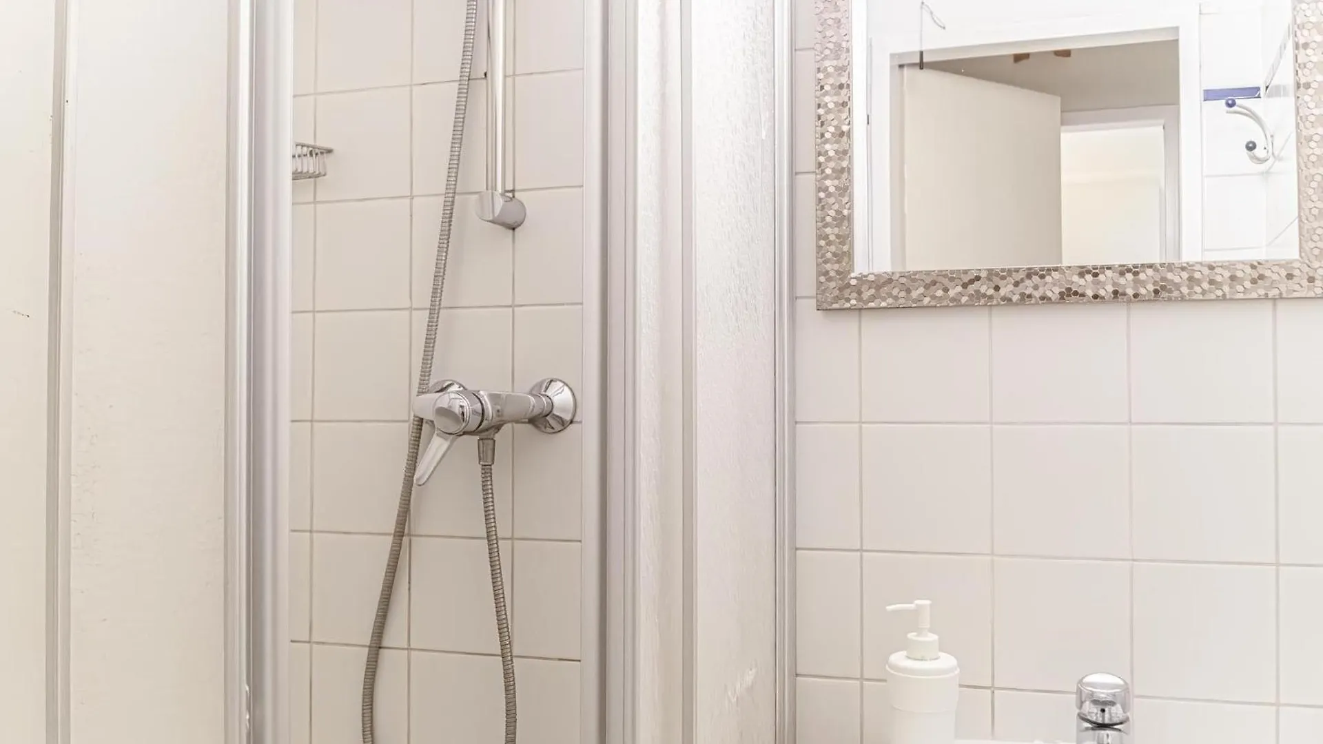 Apartment Stylish & Cost-Effective 2Br Ideal Extended Stays Vienna
