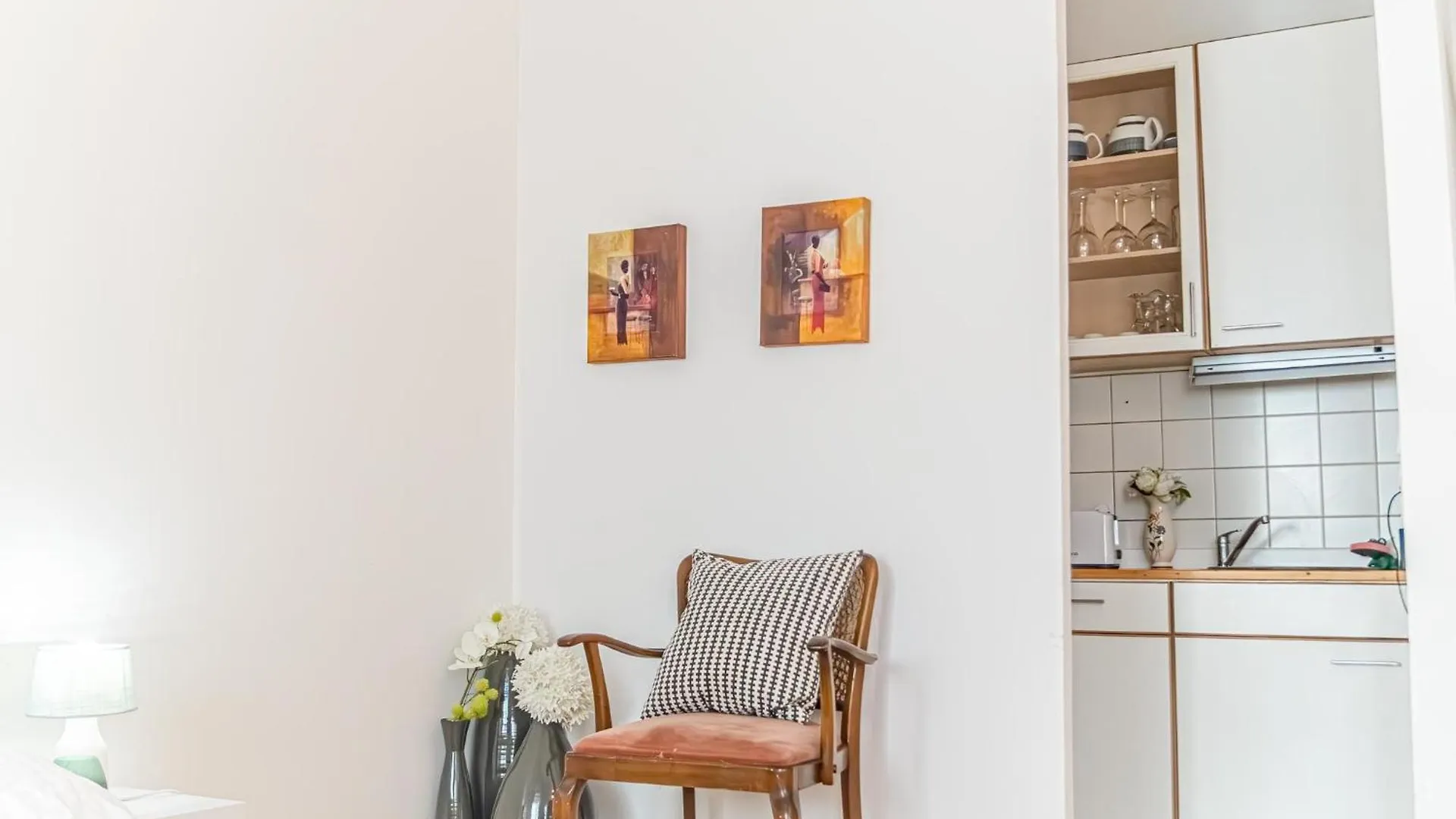 Apartment Stylish & Cost-Effective 2Br Ideal Extended Stays Vienna Austria
